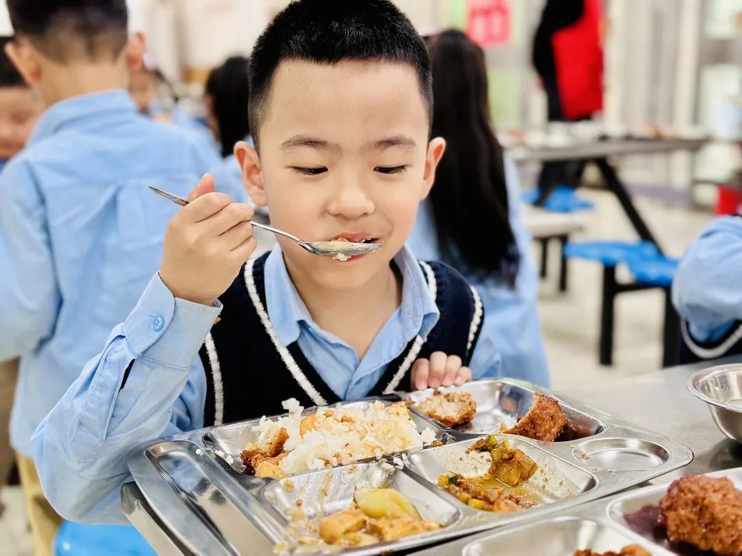 【預?美食】三餐四季 “食”光漫長 專注營養(yǎng)——石家莊私立一中附小預科部|每月食譜