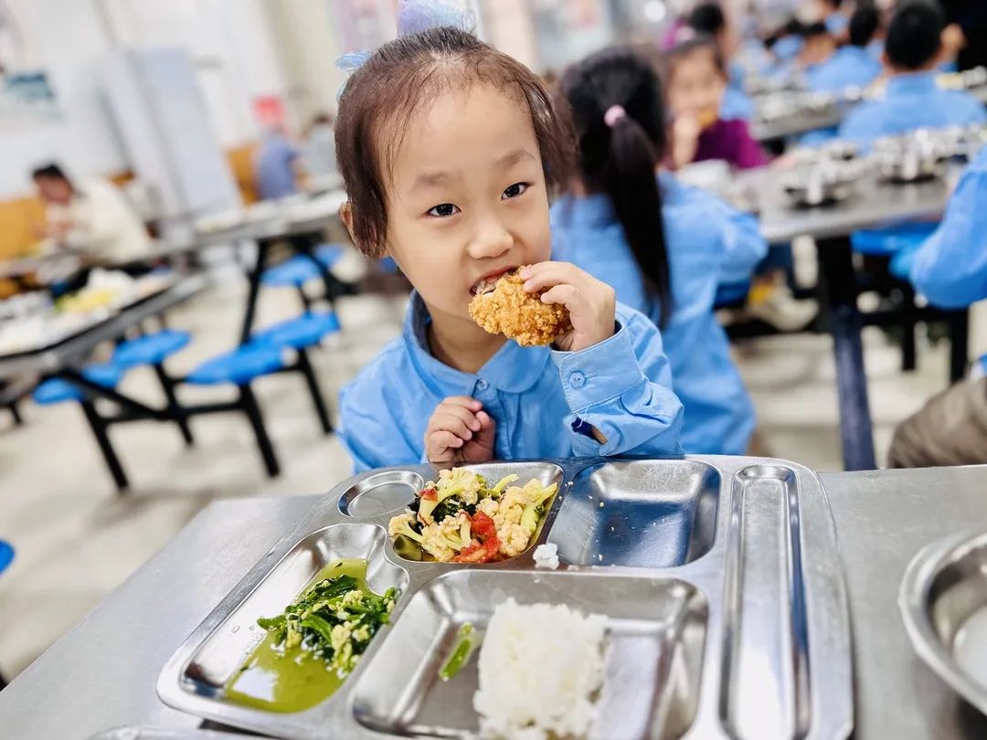 【預?美食】三餐四季 “食”光漫長 專注營養(yǎng)——石家莊私立一中附小預科部|每月食譜