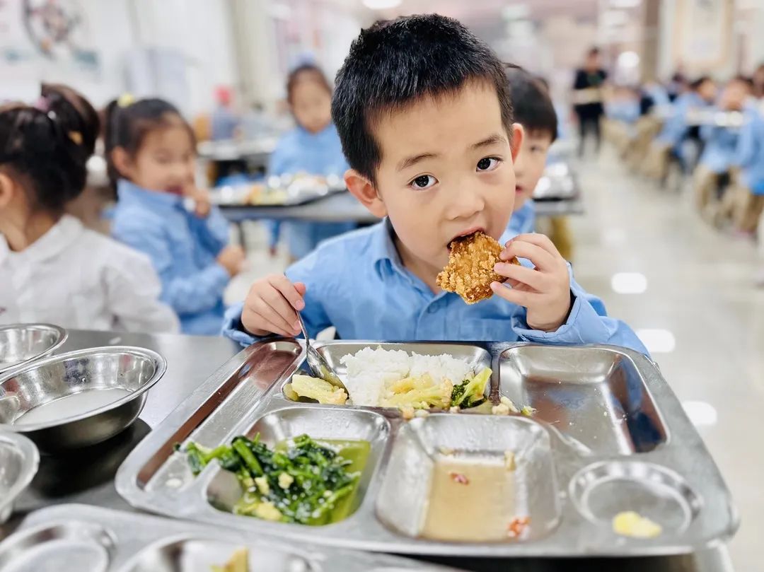 【預?美食】三餐四季 “食”光漫長 專注營養(yǎng)——石家莊私立一中附小預科部|每月食譜