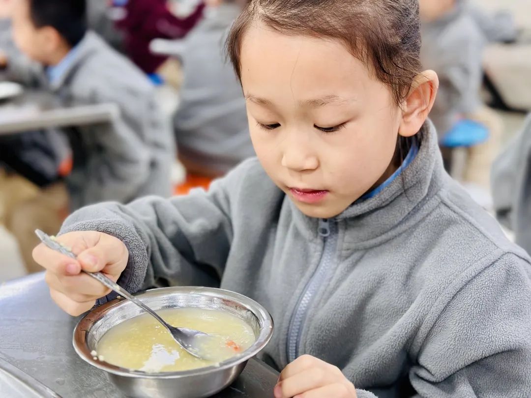 【預?美食】三餐四季 “食”光漫長 專注營養(yǎng)——石家莊私立一中附小預科部|每月食譜